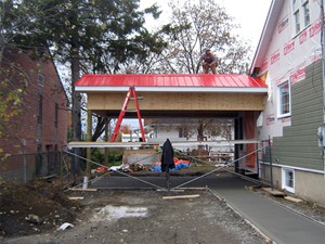 Tin roofs offer a wide variety of vibrant colors to please any taste or style.